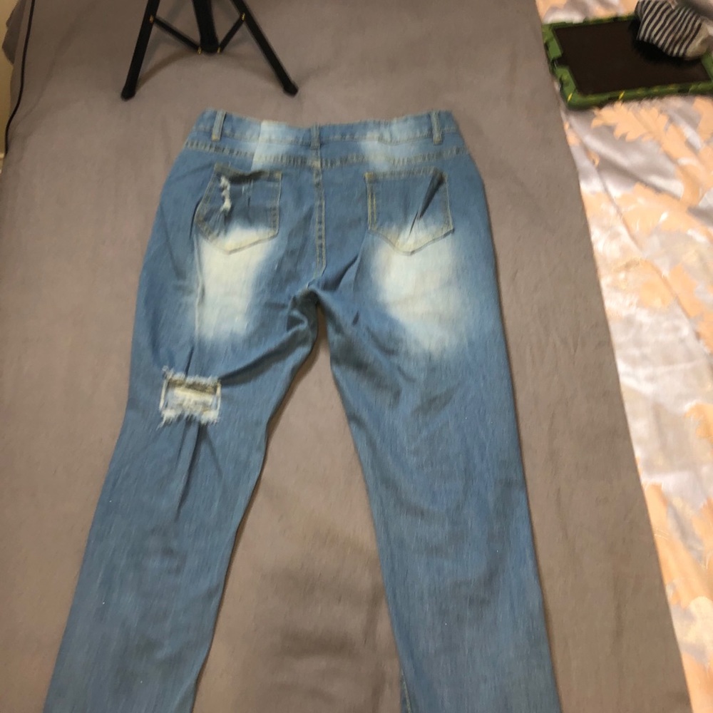 Jeans - Picture 3 of 4